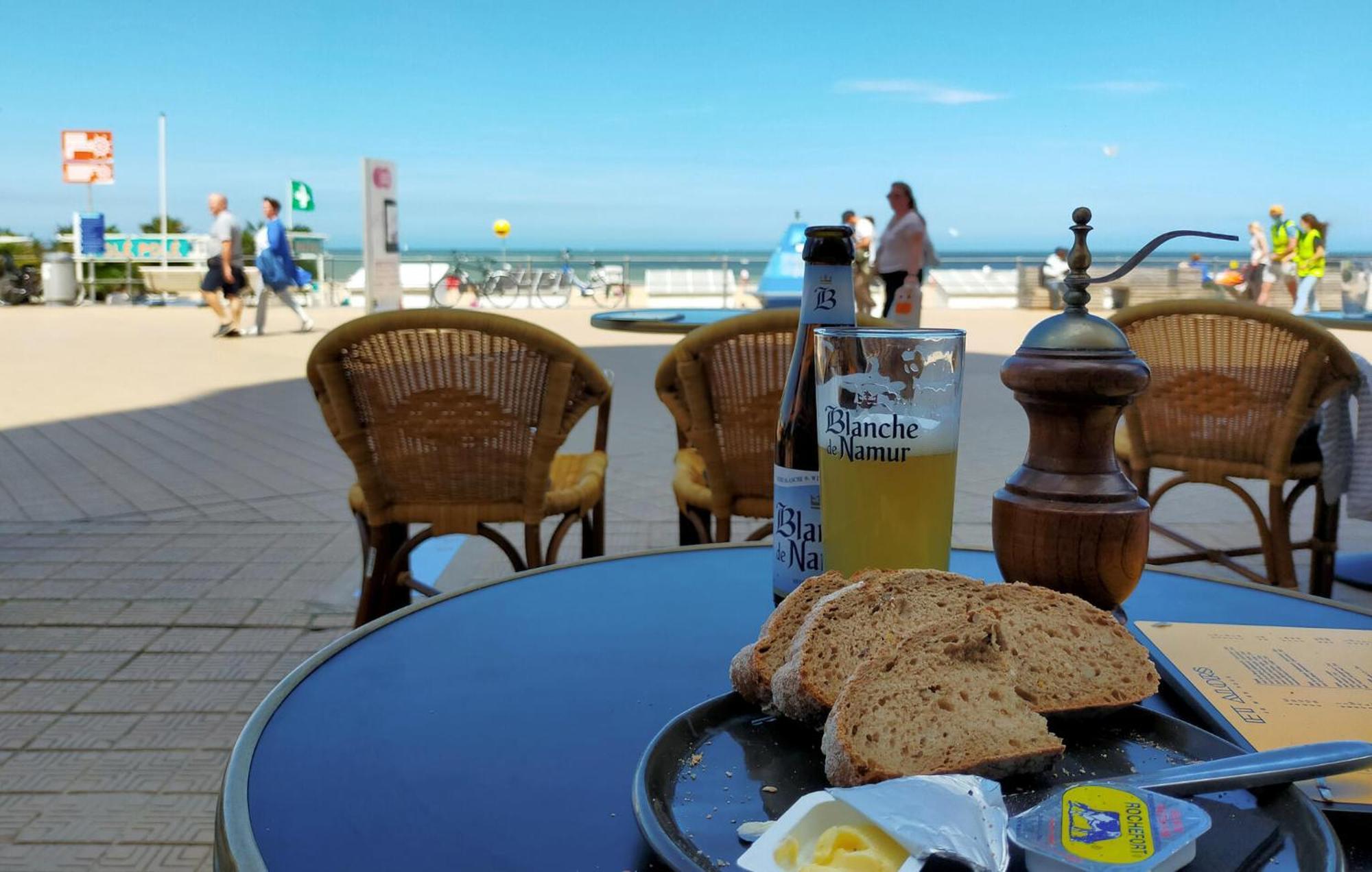 Stunning In With Kitchen Appartement Oostende